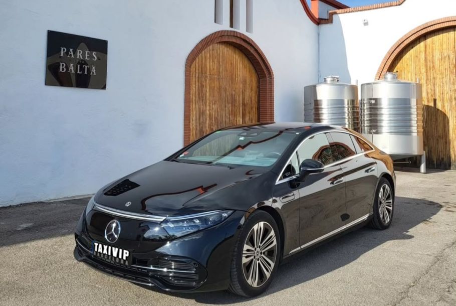Mercedes EQS eléctrico con conductor para alquiler