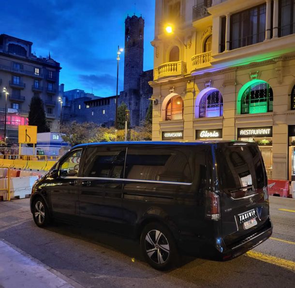 Vehiculo con chofer para cena en la provincia de Barcelona