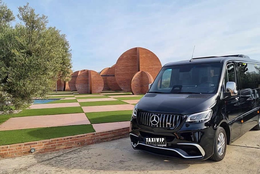 Mercedes EQS eléctrico con conductor para alquiler